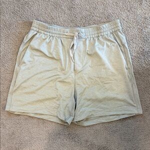 Mens Lululemon soft Jersey short 5”